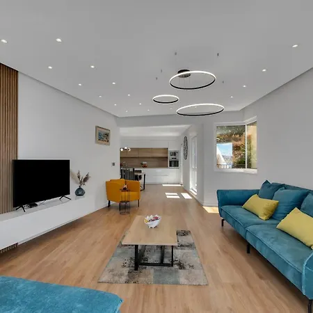 Villa 1 *