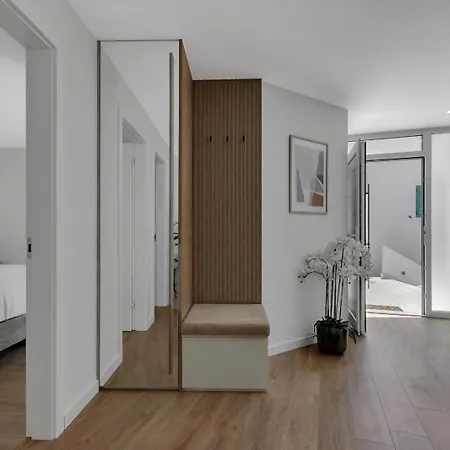 Villa 1 *